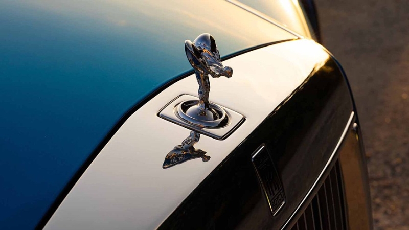 Rolls-Royce подготовил &laquo;сухопутную яхту&raquo;: представлен Phantom Regatta