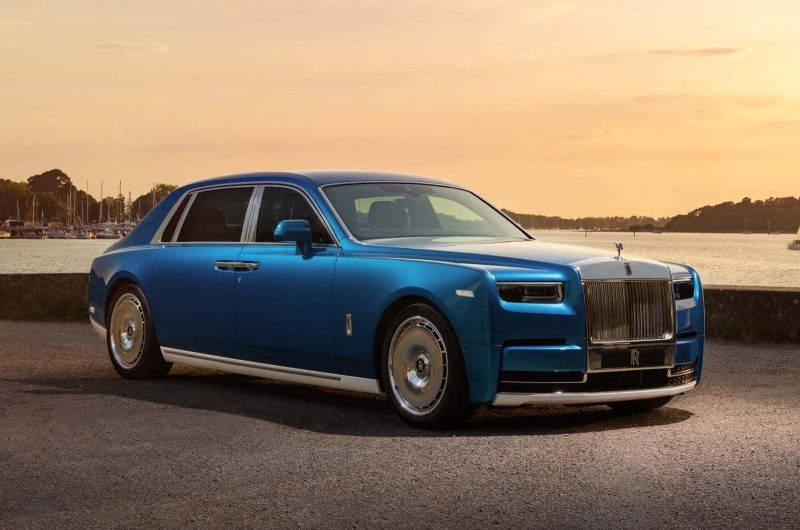 Rolls-Royce подготовил «сухопутную яхту»: представлен Phantom Regatta