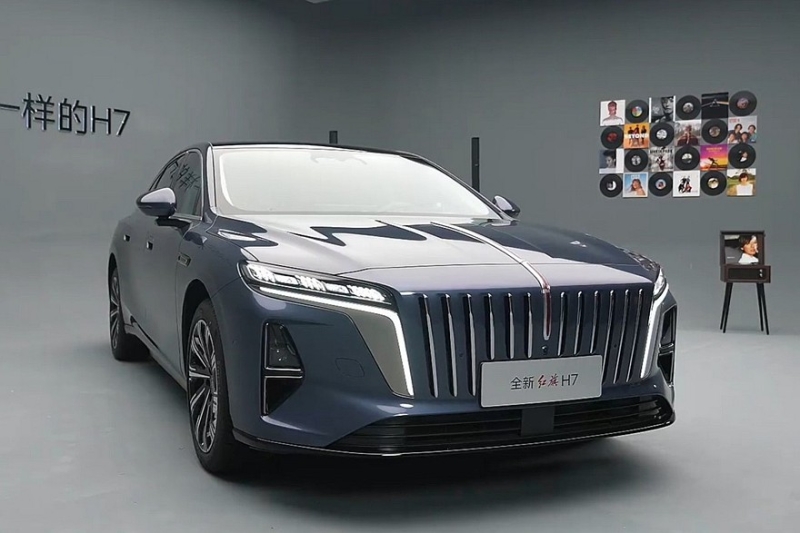 Седан Hongqi H7 нового поколения приготовился к старту продаж, есть полный привод