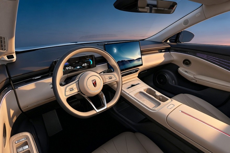 Седан Hongqi H7 нового поколения приготовился к старту продаж, есть полный привод