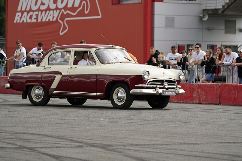 «Серия классика 2026» на Moscow Raceway третий этап – успех, эмоции и ретромагия!