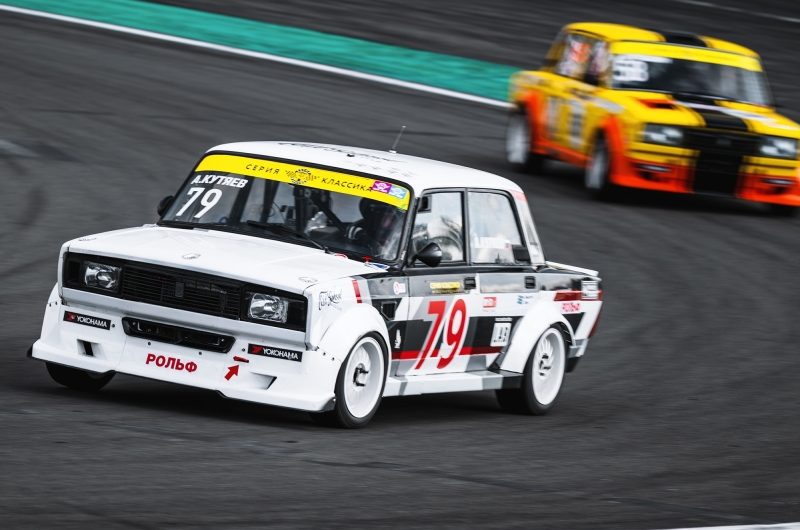 «Серия классика 2026» на Moscow Raceway третий этап – успех, эмоции и ретромагия!