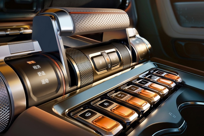 Суровый кроссовер Geely Galaxy Cruiser 700 готовится к старту продаж