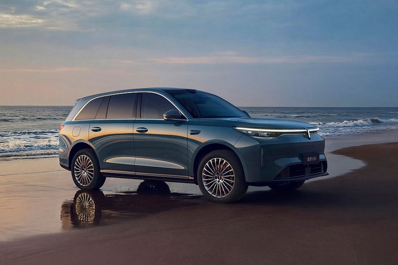 У обещанного России роскошного кроссовера Wey V9X появился младший брат – Wey V8X