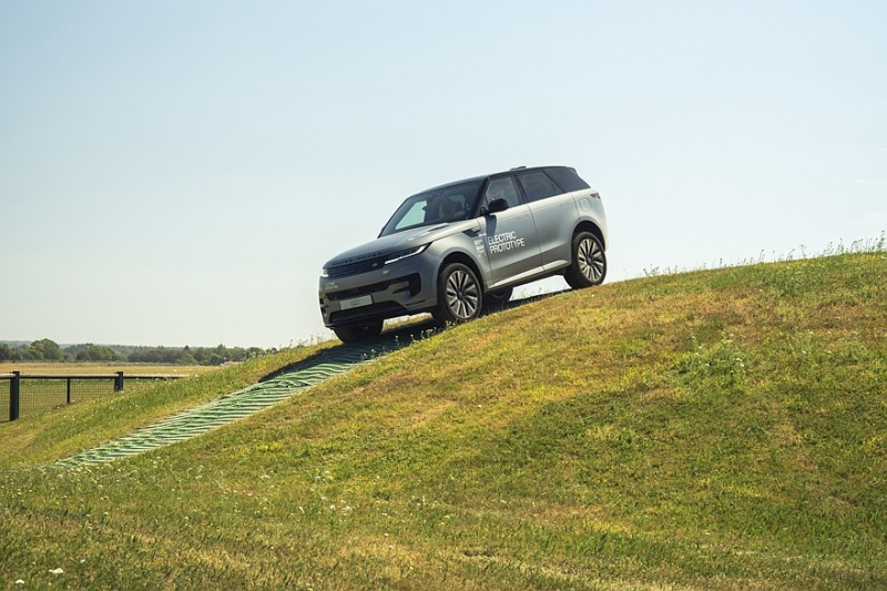 Внедорожник Range Rover Sport Electric готовится к скорому дебюту