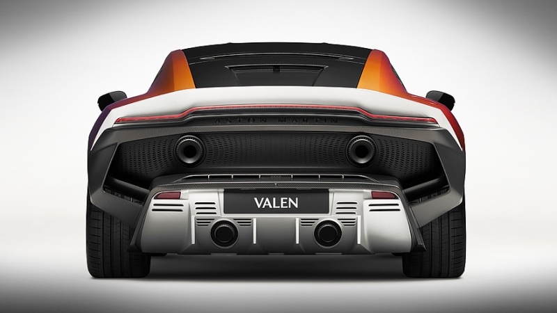 Aston Martin Valen оказался слегка мощнее и динамичнее «донорского» Vanquish