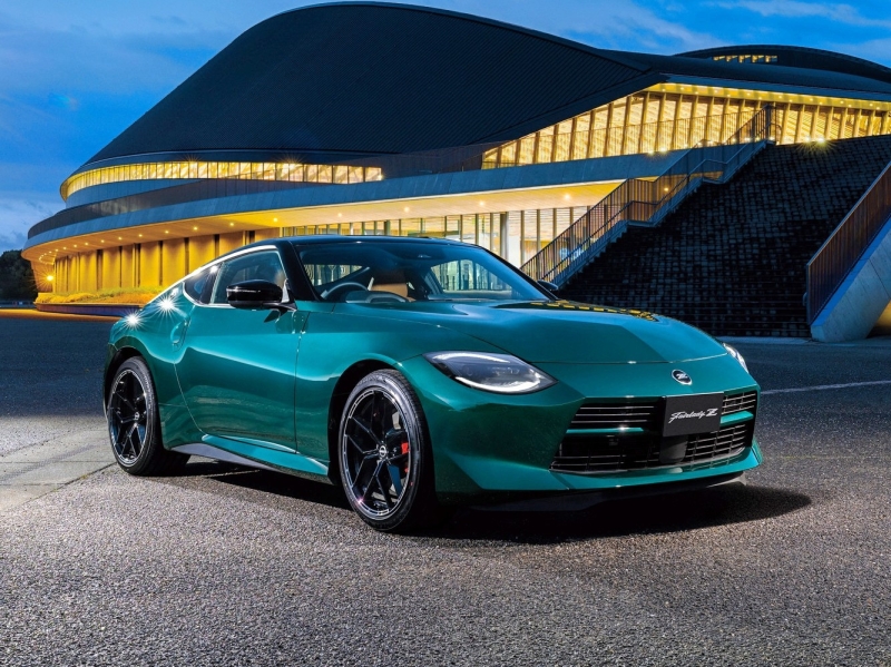 Обновлённый Nissan Z наконец-то представлен в Японии: МКП доступна на всех версиях