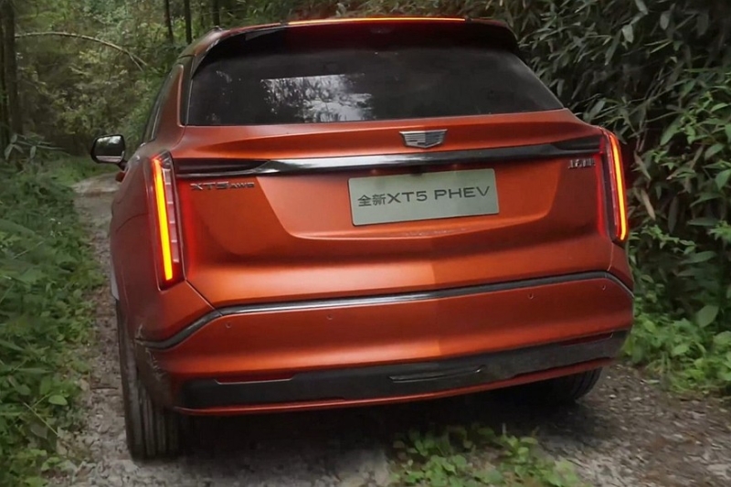 «Второй» Cadillac XT5 с новой начинкой: скоро в продаже