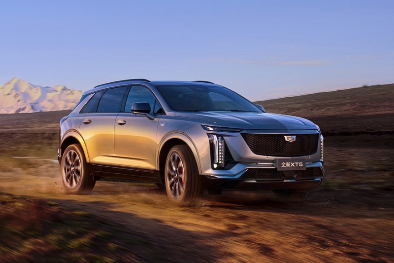 «Второй» Cadillac XT5 с новой начинкой: скоро в продаже