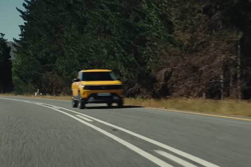 Серийный кроссовер Tata Sierra: трёхэкранное табло и несколько вариантов начинки