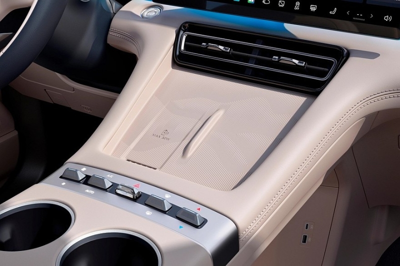 Совсем ещё свежий кроссовер Jetour X70L превратился в Soueast S08