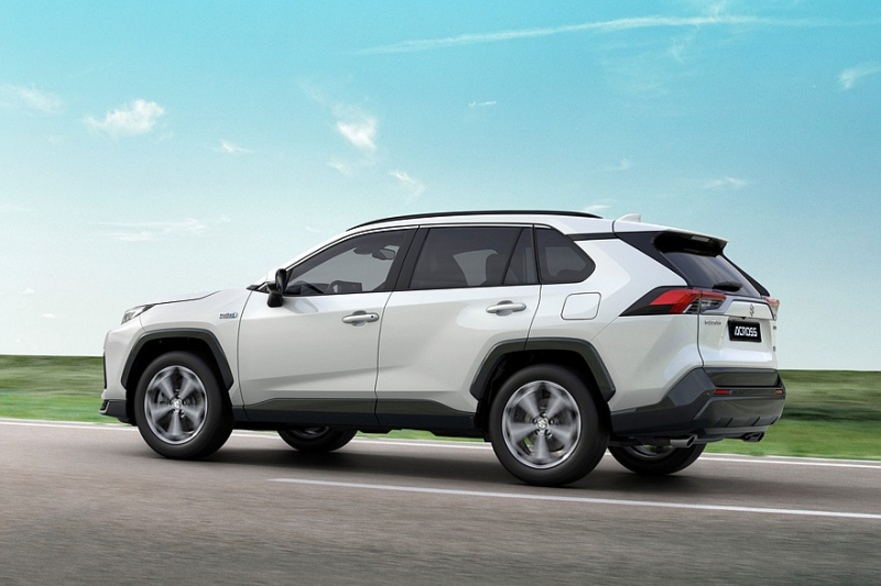 Suzuki Across для Европы сменил поколение: теперь почти стопроцентный клон Toyota RAV4