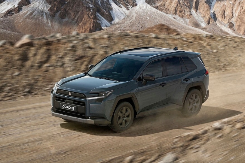 Suzuki Across для Европы сменил поколение: теперь почти стопроцентный клон Toyota RAV4